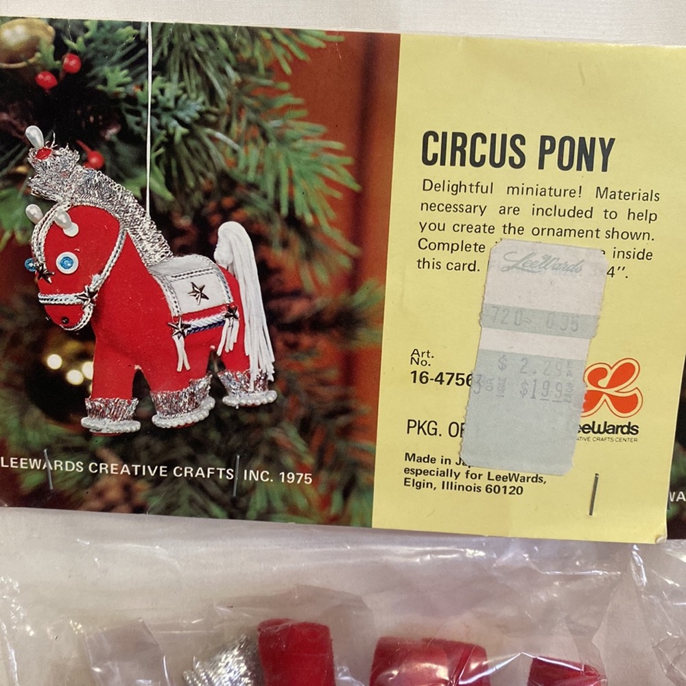 3 Vintage Christmas Ornament Kits Circus Pony Sequin LeeWards Kit circa 1975